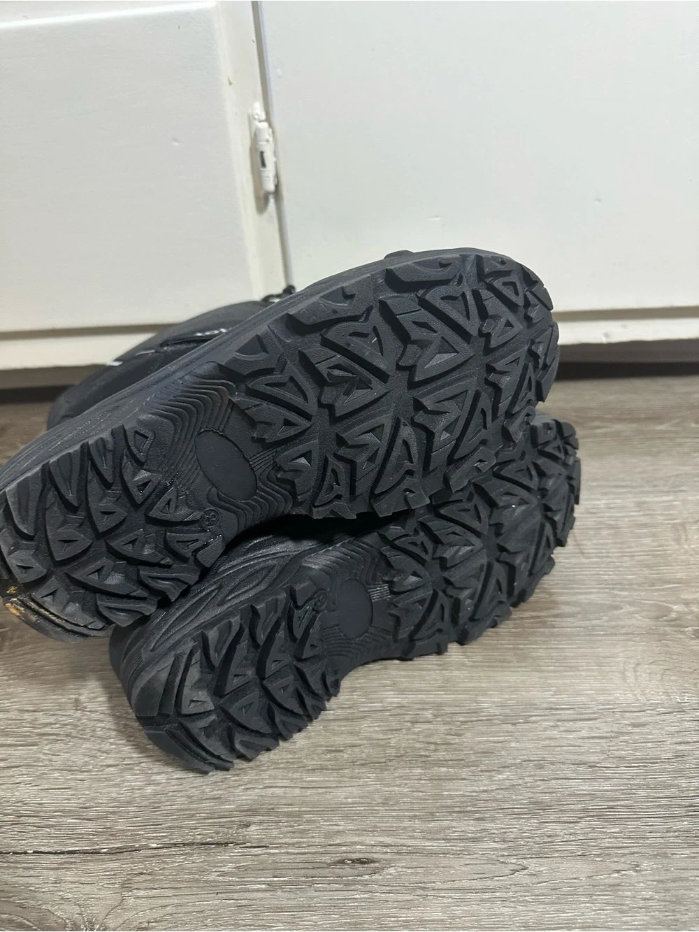 totes Kids Black Insulated Snow Boots